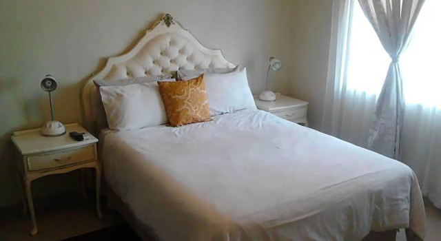 A New Earth Guest Lodge, Book Guesthouse Hotels in Francistown with Parking, Parking