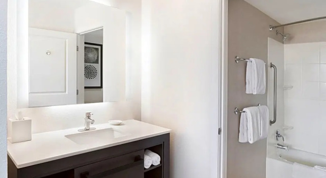 Двухместный люкс c 1 комнатой Residence Inn by Marriott Sacramento Downtown at Capitol Park