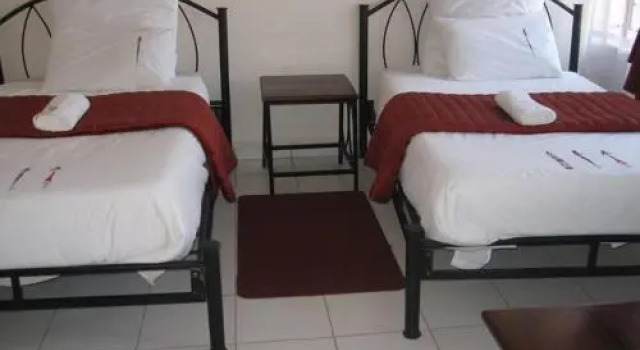Red Roof Inn, Book Hotel Hotels in Lusaka with Parking, Parking