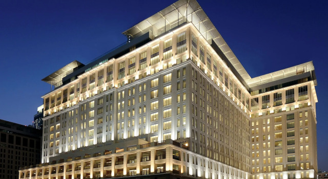 Ritz Carlton Residences DIFC Downtown Dubai, Забронировать Отель Отели Дубая 5 звезд, рядом с Эмирейтс Тауэрс, 5*