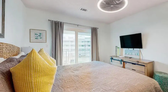 Beachside Villas 832