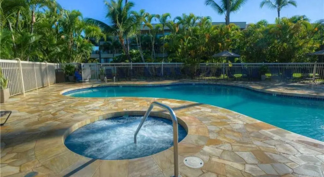 Maui Banyan #h-502