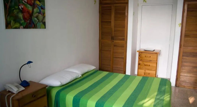 Tangara Guest House, Book Pension Gæstehuse i Guayas, Pension