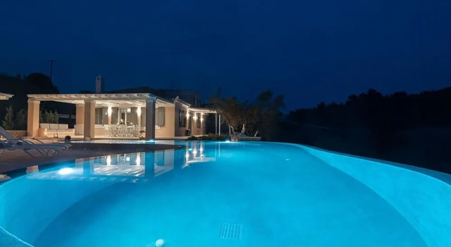 Вилла Villa in Peloponnese With Pool