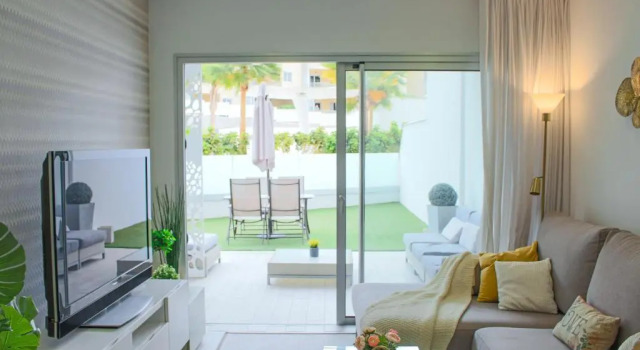 Апартаменты Ocean Garden Suite 03 con jardín privado