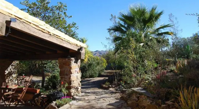 Hidden Valley Andalucia, Забронировать Отель Отели Алора с парковкой, Парковка