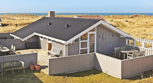 Коттедж 4 person holiday home in Hjørring