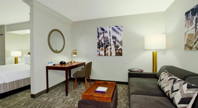 Люкс SpringHill Suites Phoenix Glendale Sports & Entertainment District