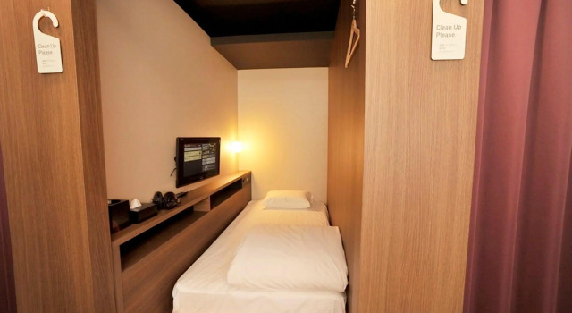 Кровать в общем номере (мужской номер) Cabin House Yado Fujinomiya