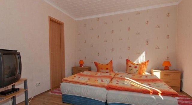 Sehr Günstiger Bungalow für 2 Personen + 1 Aufbettung auf Rügen, Book Hotel Sagard Rügen