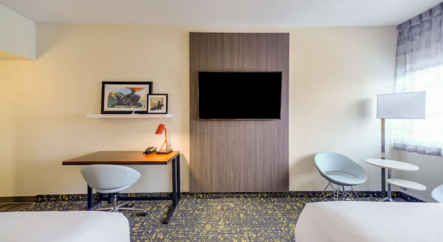 Четырёхместный номер Standard Saint Louis Airport Hotel