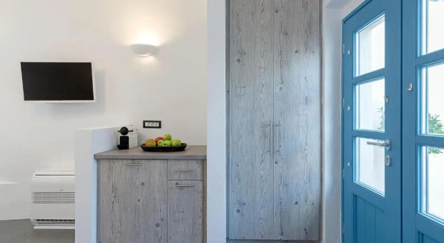 Апартаменты Alluvial Santorini Suites
