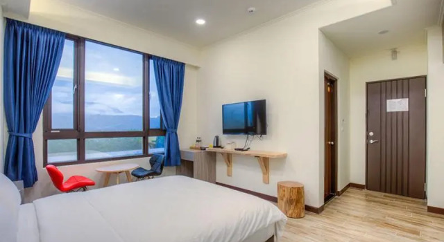 Двухместный номер Standard с видом на горы Blue Sky Hill Homestay 臺東縣民宿1467號