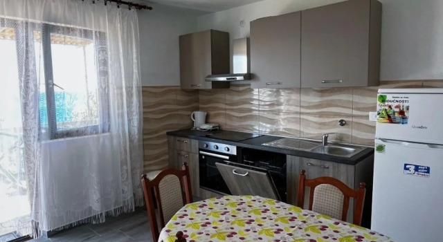 Dalibor - 5m from the sea with parking - SA4(2), Rezerwuj Hotel Lukovo Šugarje 