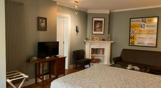 Люкс Deluxe De Buitenmuur - Vintage Suite & Bohemian Loft, elk met Privé-ingang en Jacuzzi