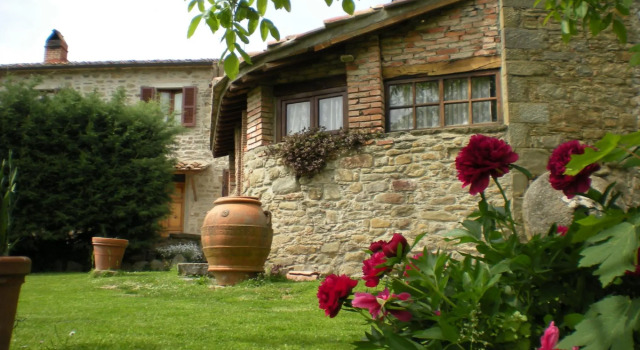 Affordable holiday home with private pool near Cortona-Casa Cortona
