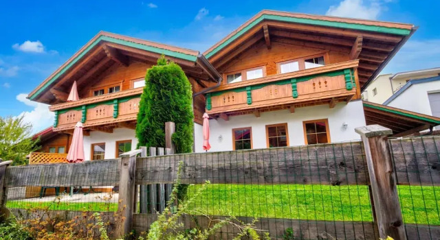 Holiday Village Wildschönau Family Chalet, Забронировать Шале Отели Тироля 3 звезды, 3*