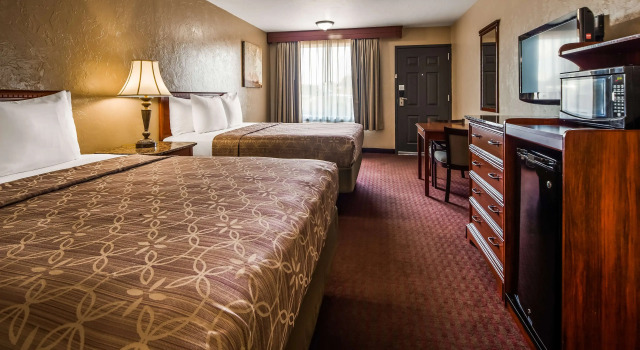 Четырёхместный номер Standard Best Western El Reno