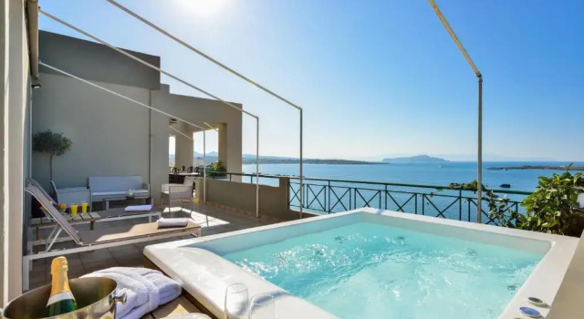Апартаменты Elia Penthouse