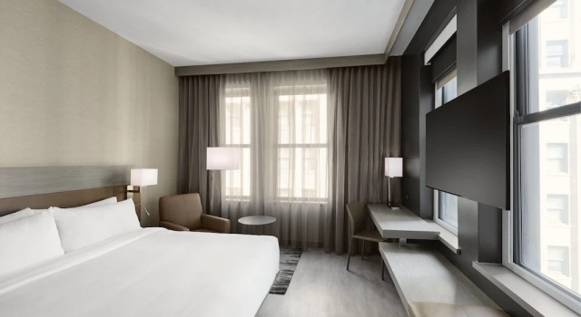 AC Люкс c 1 комнатой AC Hotel by Marriott Kansas City Downtown