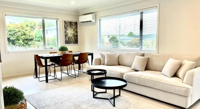 Entire 3 bedroom house! BEST LOCATION!!, Buchen Sie Hotel Auckland 