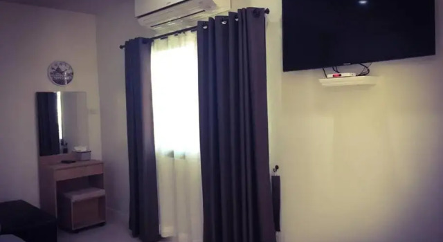 CHECK IN Eatery guest room for 3, Забронировать Гостевой дом Сукхотхай 