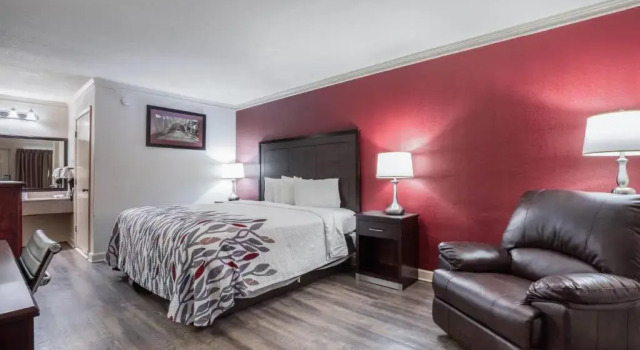 Номер Superior Отель Days Inn by Wyndham Forrest City I-40