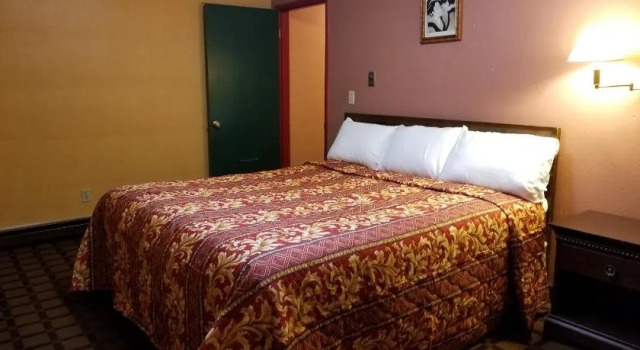 Sea-Tac Crest Motor Inn, Забронировать Отель Ситак штат Вашингтон