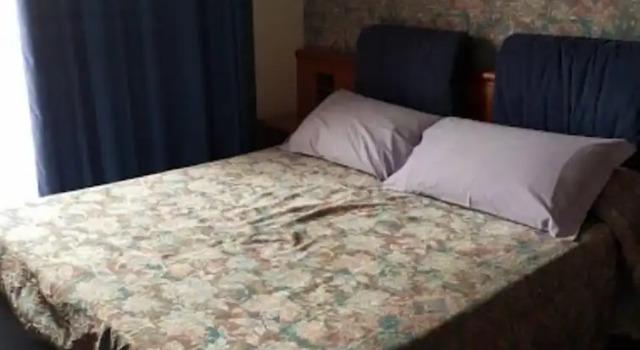 Трёхместный номер Classic с балконом Hotel Sabra