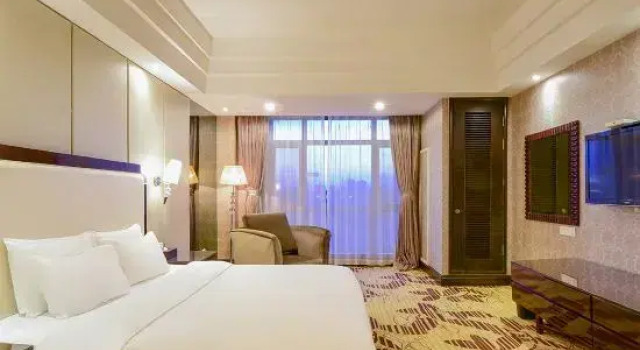 Люкс Executive Country Garden Phoenix Hotel Tongliao