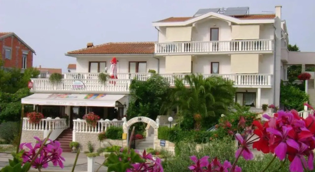 Hotel Stipe, Book Hotel Pakostane Zadar County