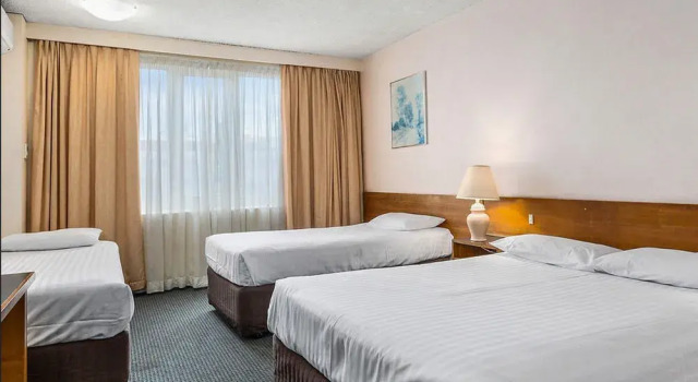 Allurity Hotel, Забронировать Отель Отели Хобарт с завтраком, рядом с St Peter's Lutheran Church, Завтраки