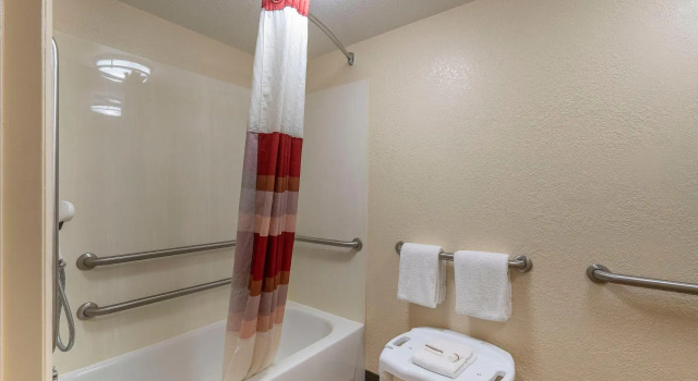 Двухместный номер Standard Red Roof Inn Chesapeake Conference Center