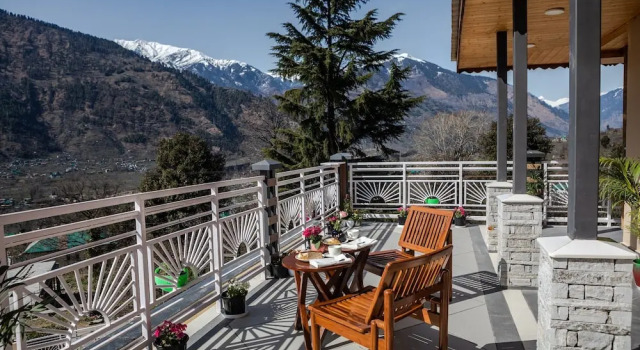 Номер Luxury Anand Vardhan Resorts - A Spiritual & Wellness Retreat, Manali