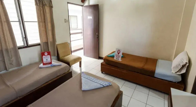 Nida Rooms Chang Moi Soi 2 Walking Street, Забронировать Отель Отели Чиангмай 3 звезды, рядом с Nakornping Bridge, 3*