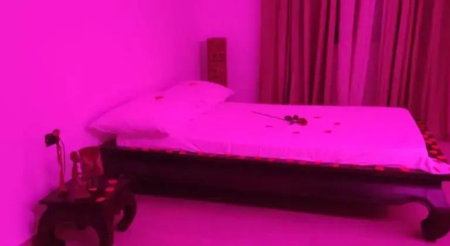 B&B LAltro Anfiteatro, Забронировать Отель «постель и завтрак» Отели в центре Санта-Мария-Капуа-Ветере, в центре