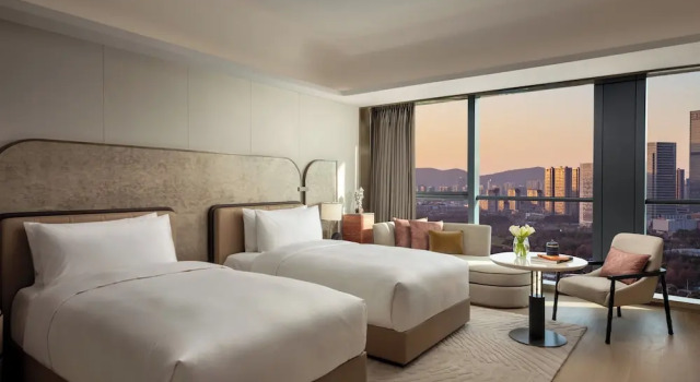 Номер Classic InterContinental Wuxi Taihu New City by IHG