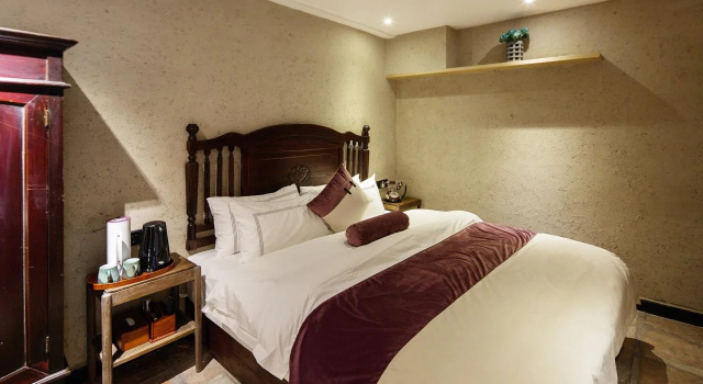 Yangshuo moonlight hostel, Забронировать Хостел Отели Гуйлинь с парковкой, Парковка