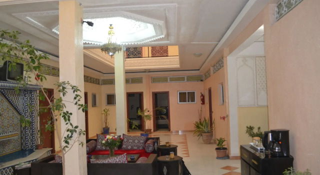 Hôtel Narjisse, Забронировать Отель Медина 