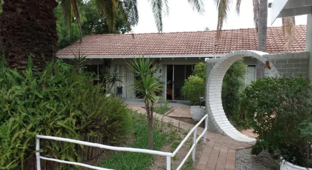 Двухместный номер Deluxe Old Umtali Guest House