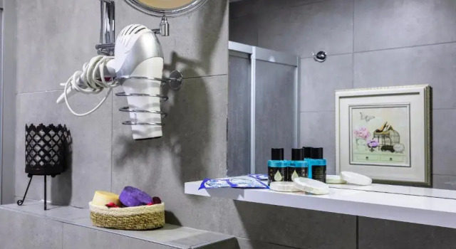 Luksusowy pokój Dove Marlon Hotel