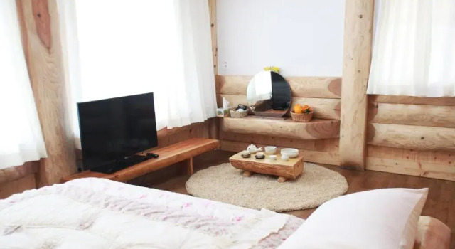 Jeju Bille Log Pension