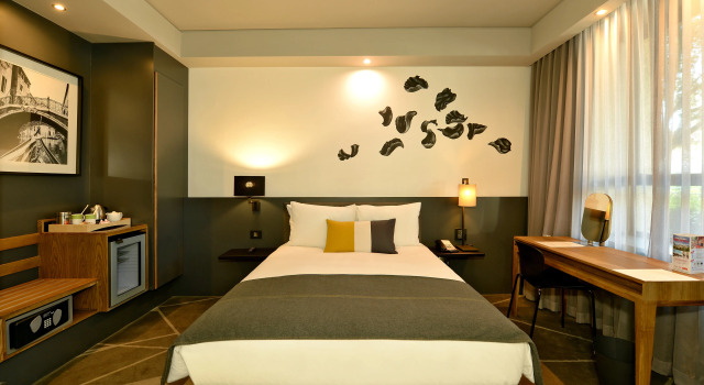 Piazza Hotel Montecasino, Забронировать Отель Форвейс Рандбург
