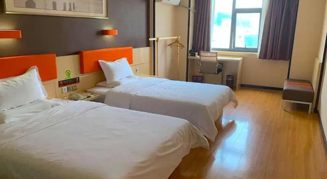 Двухместный номер Superior 7Days Premium Shenzhen Songgang Yanchuan Branch