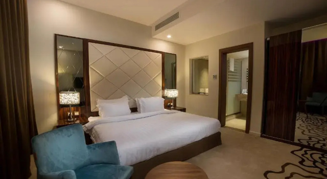 Люкс Deluxe Golden Garden AlMadina Hotel