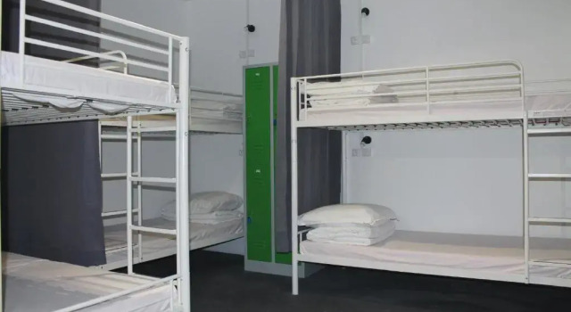 Кровать в общем номере Le Coffice Auberge de Jeunesse