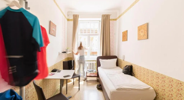 Одноместный номер Standard Three Little Pigs Hostel - Your Berlin Castle