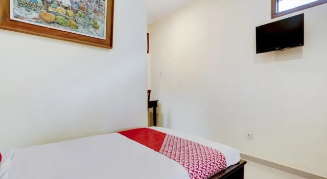 Hotel Astiti Graha Tanah Lot by OYO Rooms, Book Hotel Beraban Indonesia
