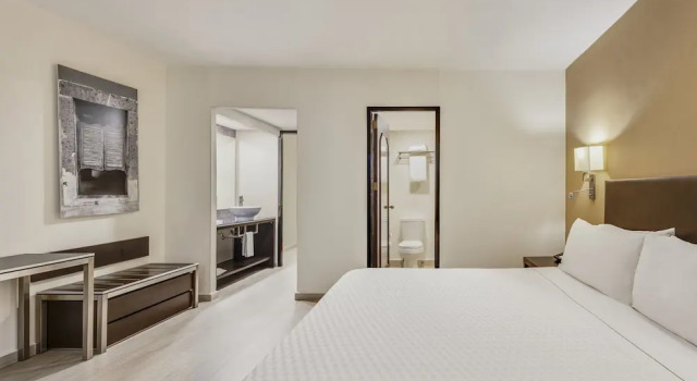 Номер Superior Fiesta Inn Guadalajara Expo