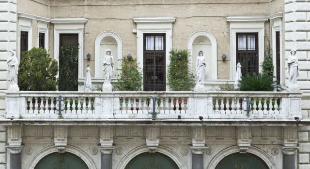 Vanity Hotel